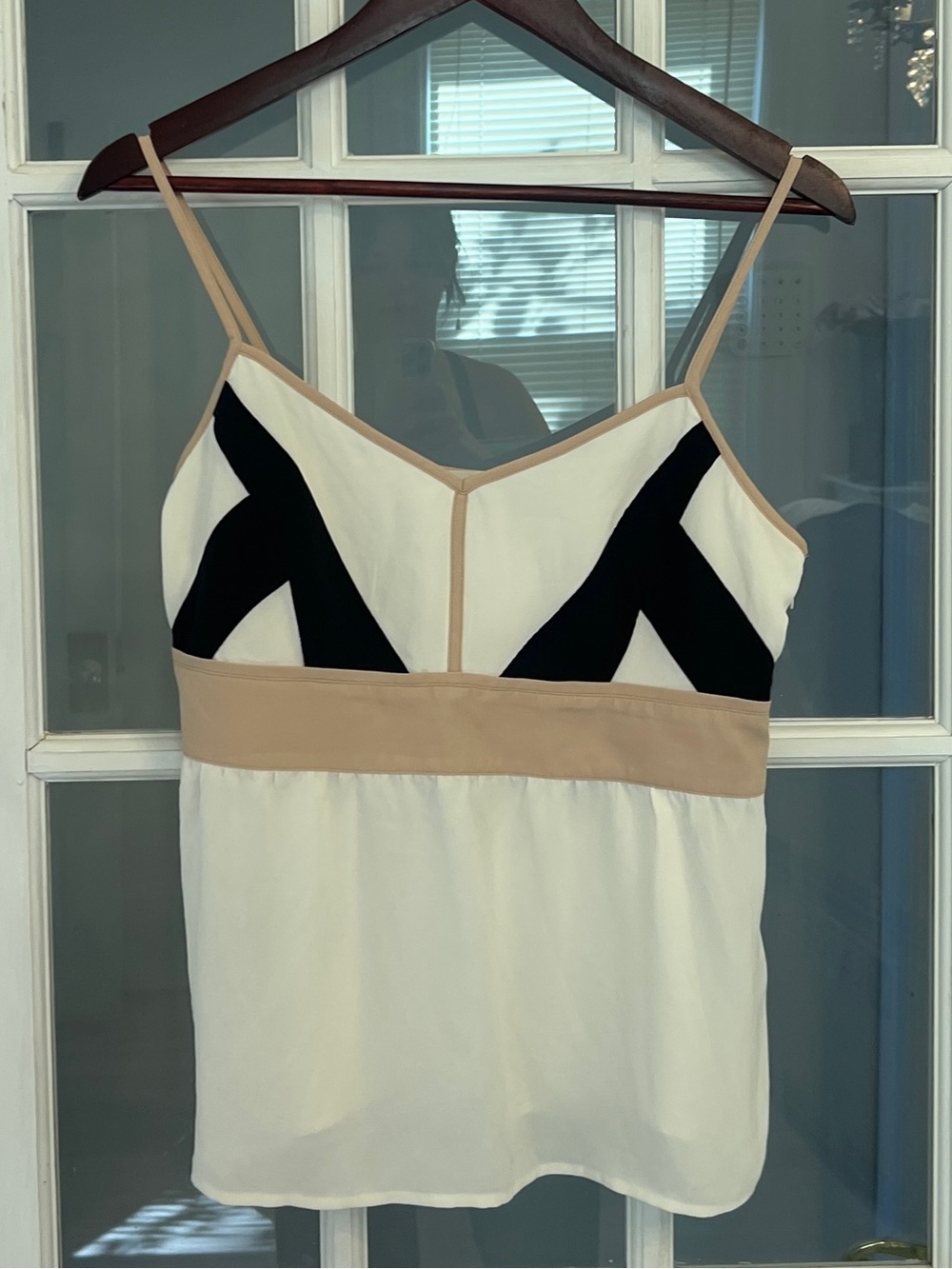 LOFT Women’s White & Black Geo Dressy Tank Size 4